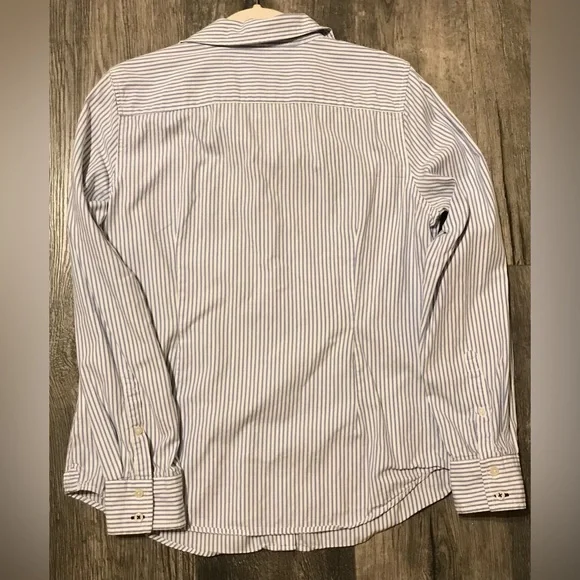 Iconic Tommy Hilfiger Classic button-up style w/White and Blue Striped Shirt - L - Picture 8 of 10